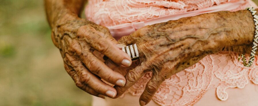 Jak zadbać o swoje żyły – czy dieta jest wystarczająca?