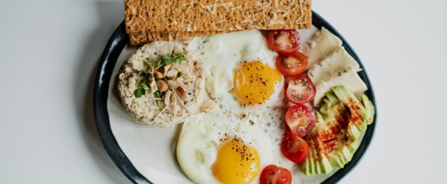Keto śniadania – proste przepisy dla każdego!