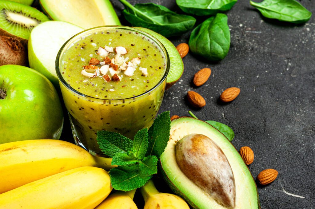 Przepis nr 3: Smoothie z kiwi i bananem
